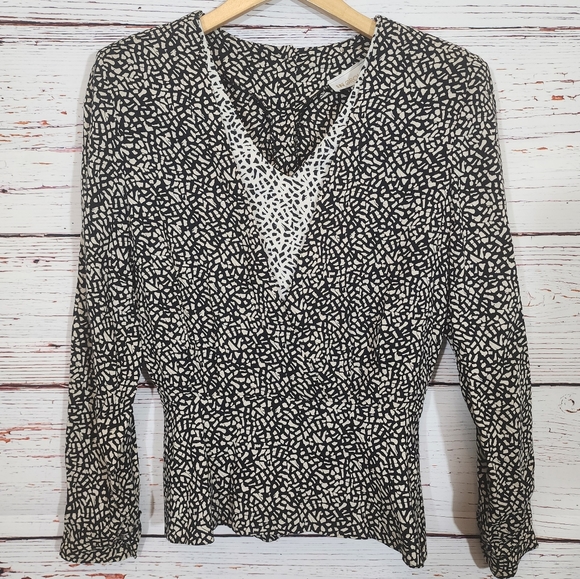 In Group LTD Peplum Blouse - Picture 1 of 6